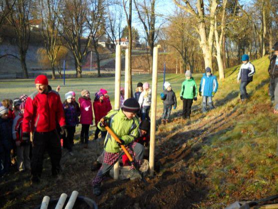 Broumov dostane sto tisíc korun na údržbu parku Alejka