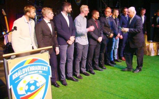 Cenu Fair Play převzal na Galavečeru krajského fotbalu božanovský Erwin Wilke. Do sestavy roku se dostal Jakub Drahorád ze Slovanu Broumov
