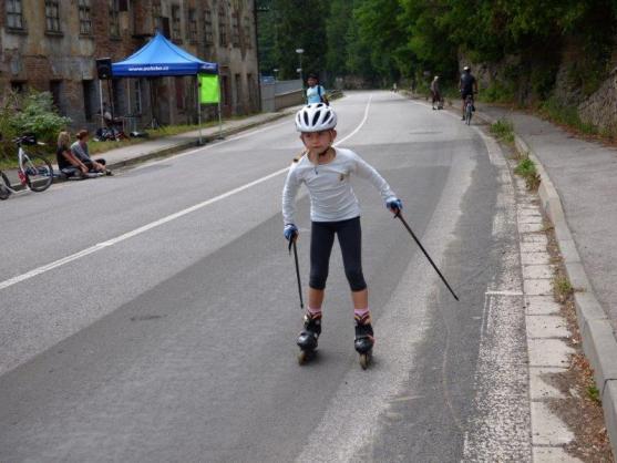 V Petrovických zatáčkách jezdilo vše, co mělo kolečka