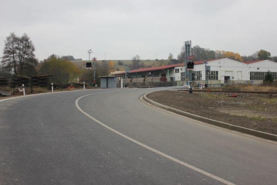 Byla slavnostně otevřena silnice v Teplicích nad Metují. Opravy krajských silnic na Broumovsku tím nekončí, ubezpečil hejtman