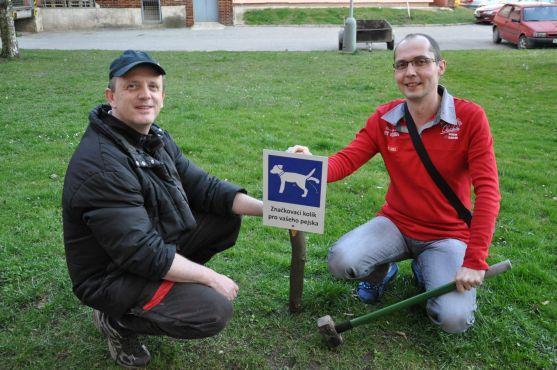 Bezohlednost pejskařů nezná mezí aneb tento problém se netýká jen Náchoda