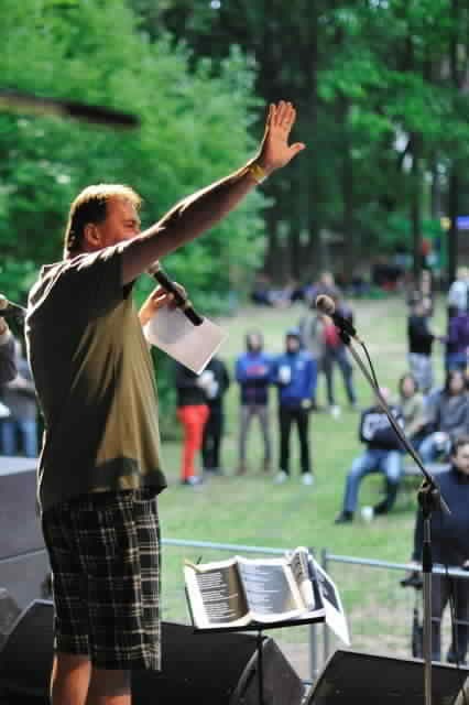 Broumovská kytara na fotografiích Jana Záliše