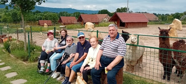 Přijít mezi lidi a obyčejně si popovídat