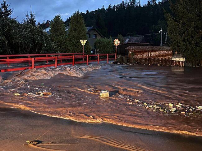 Hynčice: Zkontrolujeme mosty a vybavíme hasiče