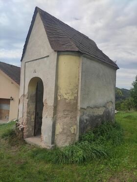 Heřmánkovice rozsvítila nově opravená kaple