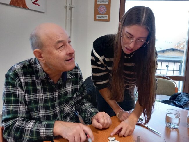 Studenti gymnázia začali s pravidelnými návštěvami ve stacionáři Stěnava