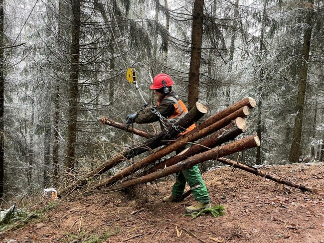 Uzavírka v Broumovských stěnách potrvá až do února