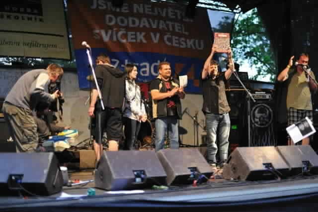 Broumovská kytara na fotografiích Jana Záliše