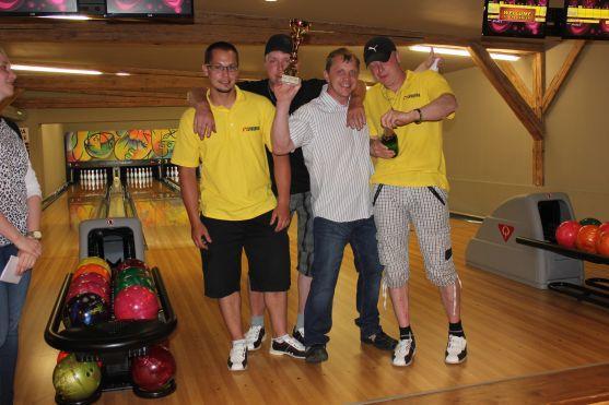 První bowlingový turnaj regionálních firem v Centru Walzel má své vítěze 