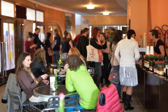 Fotografie Jana Záliše z prvního dne festivalu Jeden svět