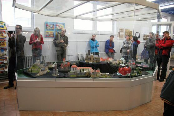 Expozice výstavy v polickém Muzeu papírových modelů představuje firmu Betexa