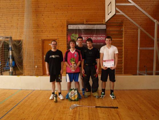 Florbalový turnaj T-Rex CUP 2013 vyhrál náchodský tým IBK Rébus