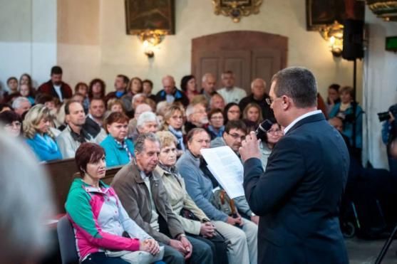 Festival Za poklady Broumovska zahájil koncertem Dagmar Peckové a Štefana Margity 