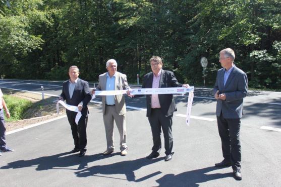 Dotace z Integrovaného regionálního operačního programu na silnici do Broumova byla přislíbena jako vůbec první v České republice