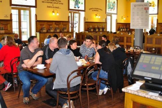 V Centru Walzel během jednoho dne návštěvníci vypili téměř tři tisíce piv