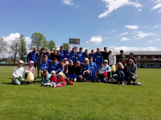 Na zápas starších žáků Slovanu Broumov přišla více než stovka diváků 