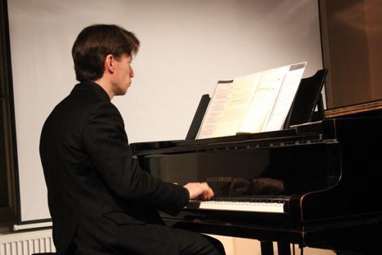 Hudba a víno promlouvaly k návštěvníkům ArtCafé 