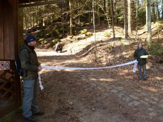 V Teplických skalách slavnostně otevřeli zrekonstruovanou Vavrouškovu naučnou stezku