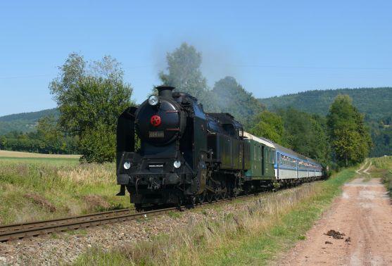 Parní lokomotiva bude svážet návštěvníky na Den železnice do Trutnova