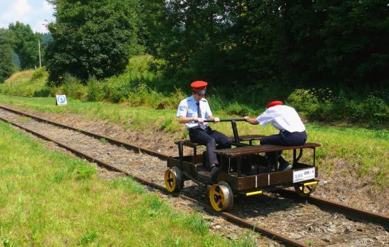 Broumováci se zúčastnili mistrovství Polska v závodech ručních drezín