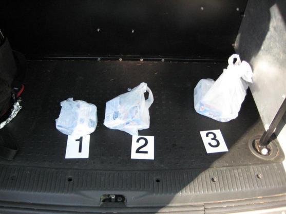 Muž v podmínce opět pašoval léky na výrobu drog. Chytili ho ve Zdoňově