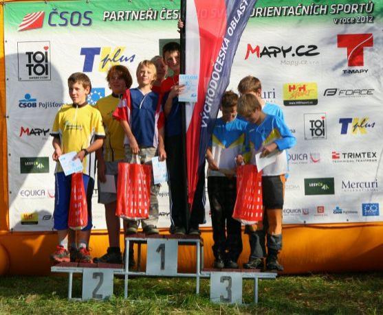 Na Mistrovství republiky v orientačním běhu žáků zvítězil východočeský tým s broumovským členem Janem Rusínem