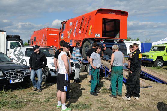 Posádka závodní Tatry z jetřichovského Svoboda Tatra Teamu byla 3. na populární evropské rallye BAJA 300 Mitteldeutschland 2012