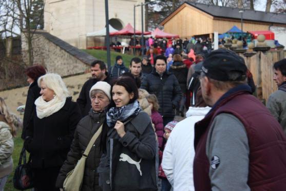 Adventní trhy přilákaly do broumovského kláštera na dva tisíce lidí