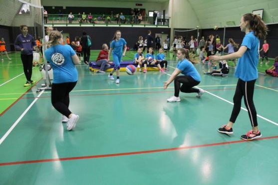 Broumovské volejbalové naděje zatím sbírají zkušenosti