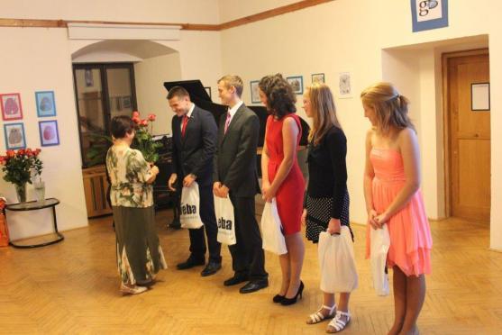 Nadační fond Gymnázia Broumov vyhlásil nejlepší studenty