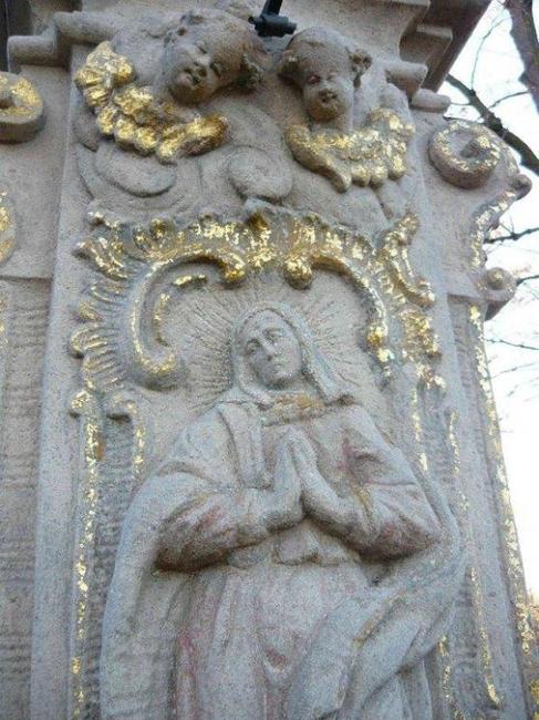 V Martínkovicích bylo dokončeno restaurování kříže s Kristem na hoře Olivetské