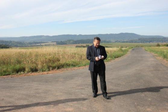 Cyklostezka Vižňov – Nowe Siodlo byla slavnostně převzata k užívání. Ve spolupráci s Polskem bude Meziměstí pokračovat