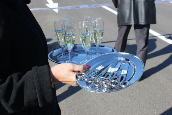 Včera byla slavnostně přestřižena páska na dokončené silnici přes Pasa 