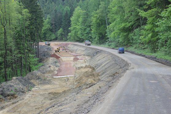 Dopravní omezení na silnici v úseku přes Pasa skončilo. Rekonstrukce je hotová 