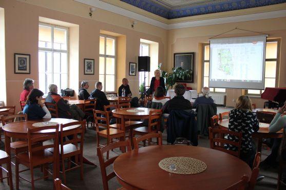 Benediktinské opatství v Broumově seznámilo veřejnost s rozsahem obnovy klášterní zahrady 