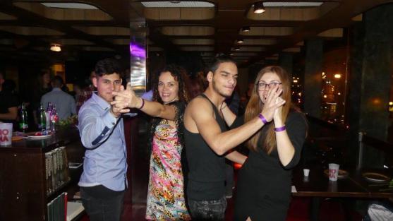 Blízko… (nejen Národnímu divadlu)