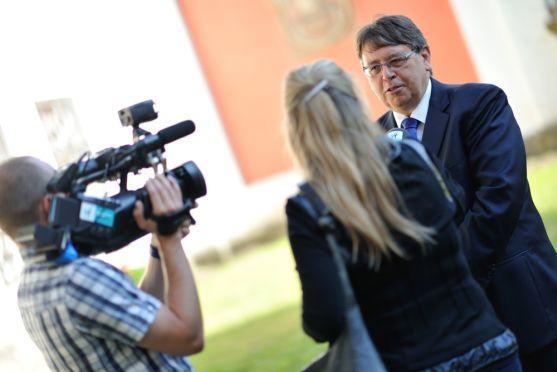 Štáb Královéhradeckých komentářů natáčel na zahajovacím "pokladovém" koncertu v Broumově