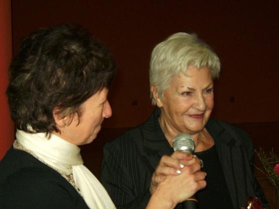 Svérázný prostor setkávání seniorů v Polici se uzavřel 