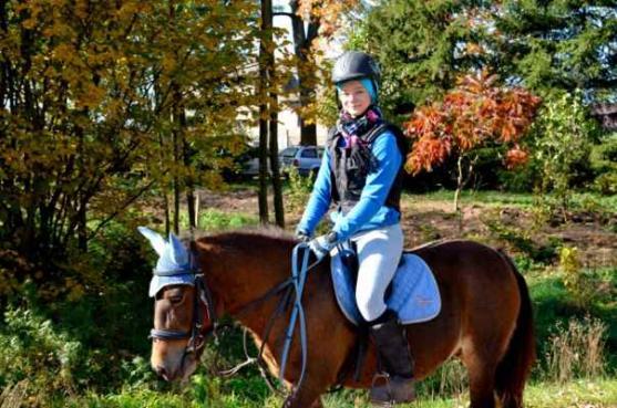 Hubertova jízda Jetřichov pomáhá 