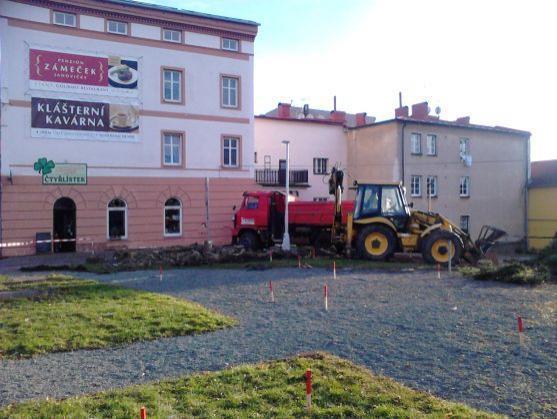 Navrátilec navrhuje nově vznikající parčík u sokolovny pojmenovat podle Emericha Ratha