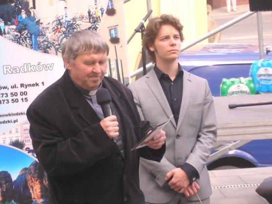 Kdo spojil Radkov, Polici nad Metují a Vambeřice? 