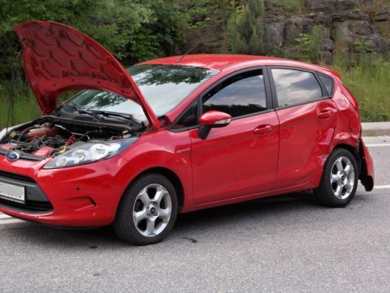 Motocyklista se těžce zranil, když nedostal přednost v jízdě