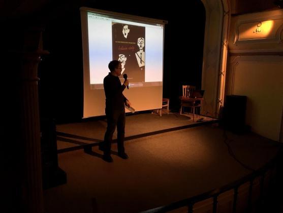 V Městském divadle se konala přednáška z moderních dějin Broumovska 