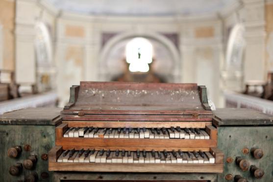 Slavností a Požehnáním byla symbolicky zahájena obnova kostela sv. Markéty v Šonově u Broumova