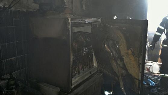 Broumovští hasiči zlikvidovali požár v koupelně rodinného domu