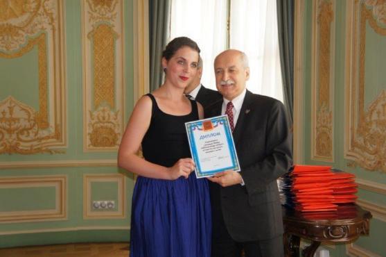 Studentky Gymnázia Broumov byly oceněny na Ruském velvyslanectví 