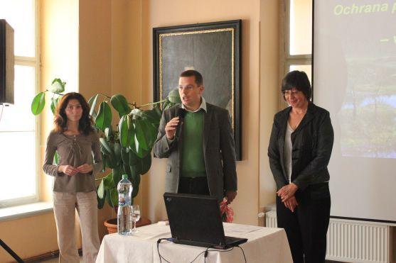 Studenti zasedli do lavic. Včera začal první přednáškou zimní semestr Univerzity třetího věku v Broumově