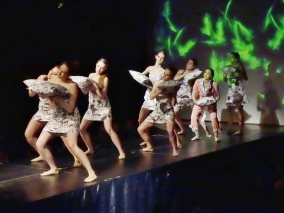 Dvakrát vyprodaný sál Informačního centra přivítal jaro v Broumově opět velkolepě 