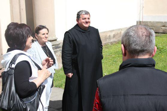 "Vracejte se," loučil se převor Petr Prokop Siostrzonek s účastníky prohlídky broumovského kláštera
