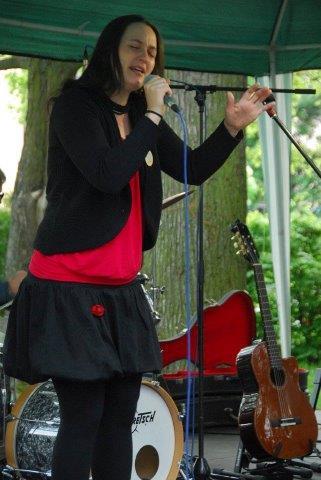 Police nad Metují dva měsíce žila antikou 